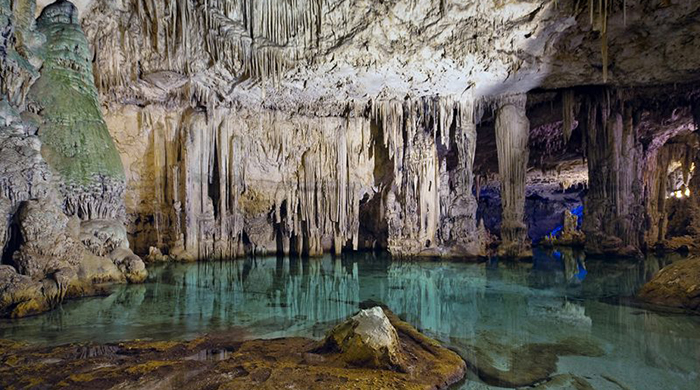 The caves of Neptune